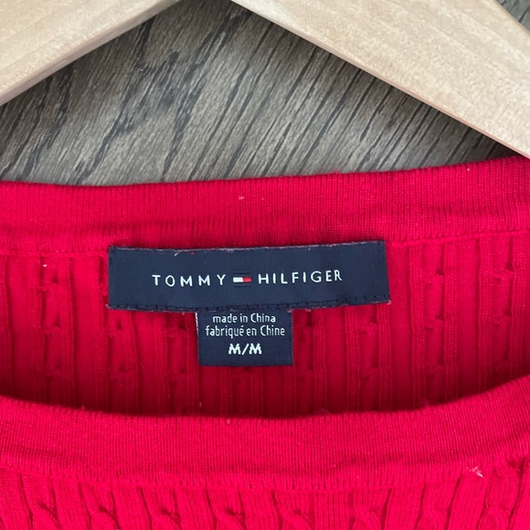 Beautiful soft cherry red sweater - Picture 2 of 2